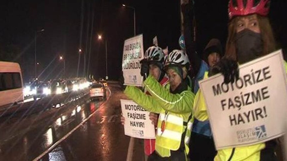 O yolda 'katilim olma' eylemi