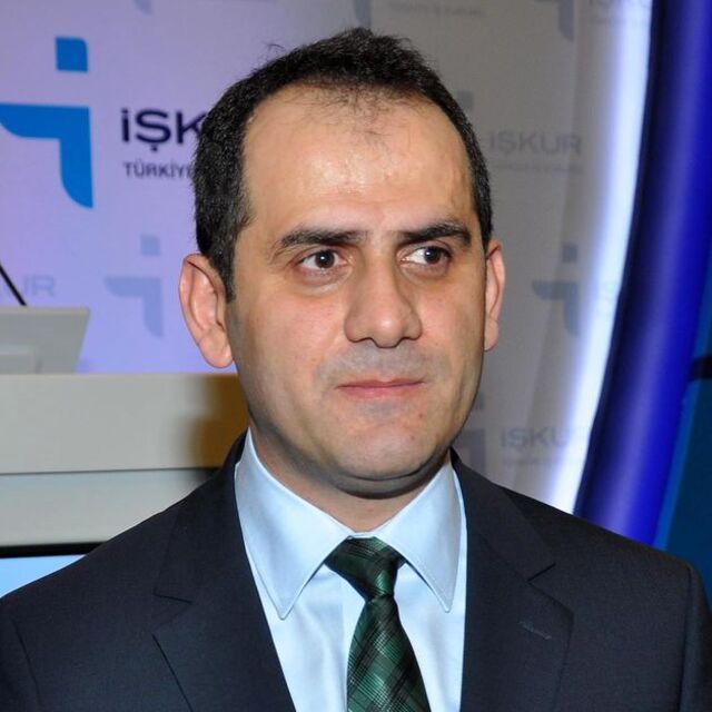 İŞKUR eş dost'un önüne geçti!