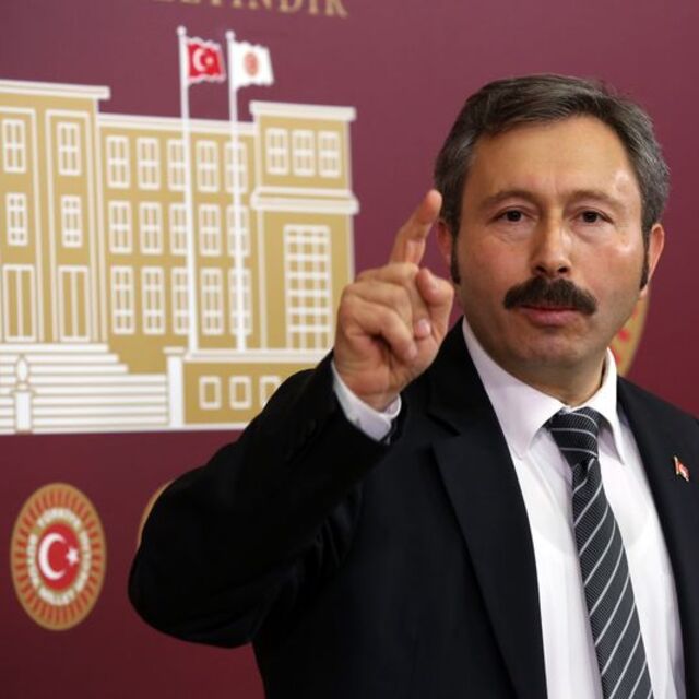İdris Bal'a bir şok daha!
