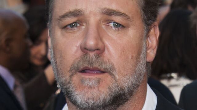 Russell Crowe yine İstanbul yolunda!