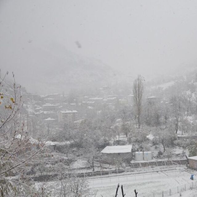 Hakkari'de okullar tatil!