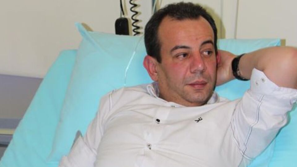 CHP'li vekilin aracı tarlaya uçtu!