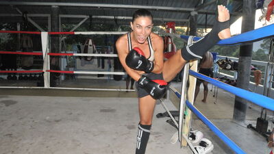 Ünlü oyuncu Phuket'te bulundu!