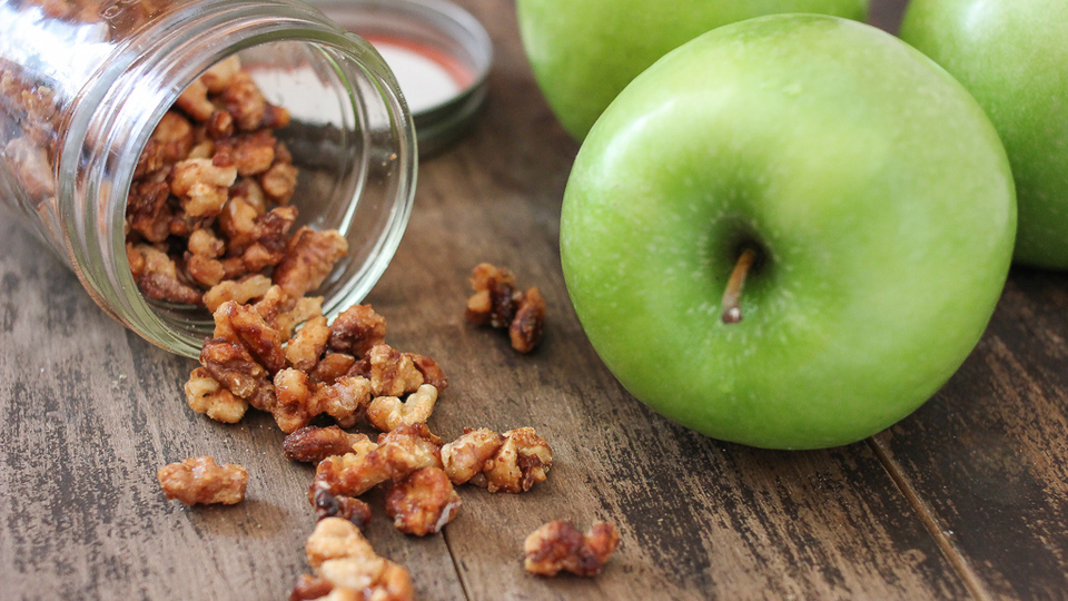 Sağlıklı yaşam için günde 1 elma 3 ceviz