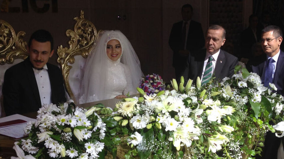 Cumhurbaşkanı Erdoğan nikah şahidi oldu