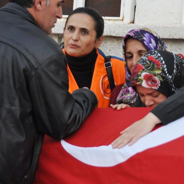 Madenci Mehmet Baha gözyaşlarıyla uğurlandı