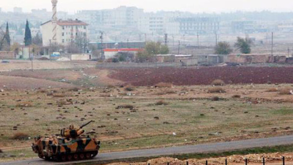 IŞİD sınır kapısına ağır silahlarla saldırıyor
