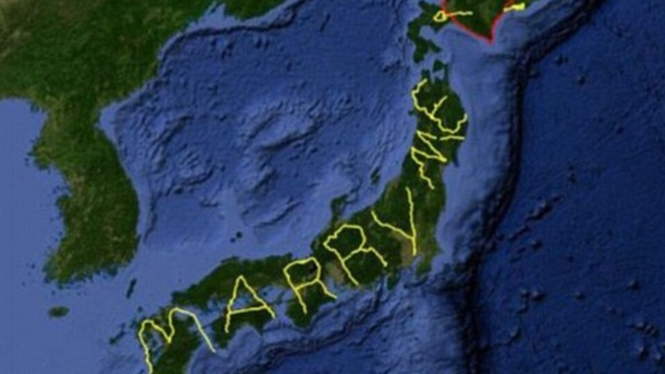 Evlenmek için 7 bin kilometre yürüdü!