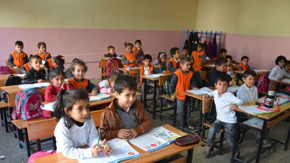 Din dersi birinci sınıfta değerler eğitimi anaokulunda