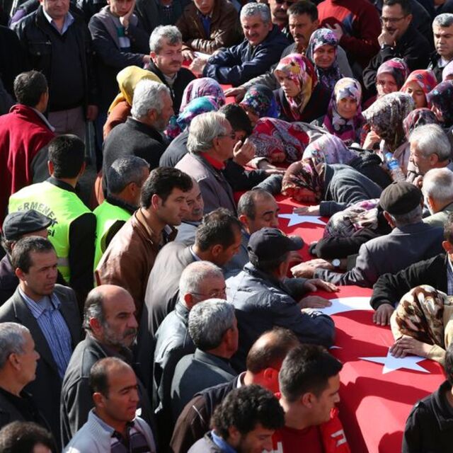 Ermenek'teki 5 işçi için cenaze töreni düzenlendi