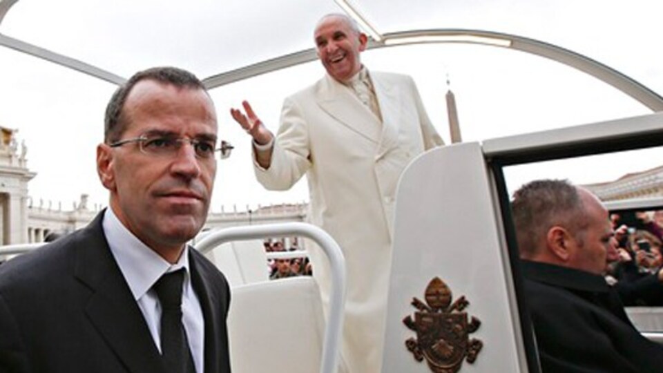 Papa onun işine son verdi!