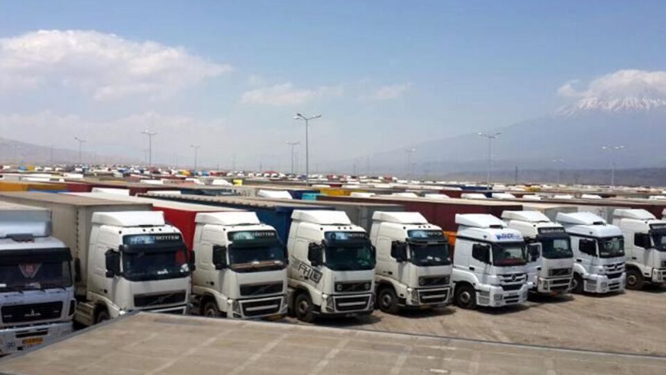 "İran oyun oynuyor"