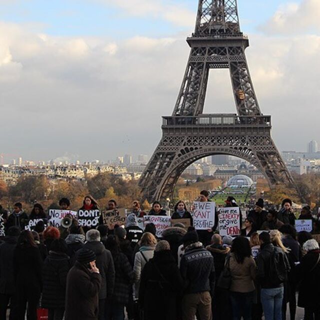 Paris'te Ferguson gösterisi