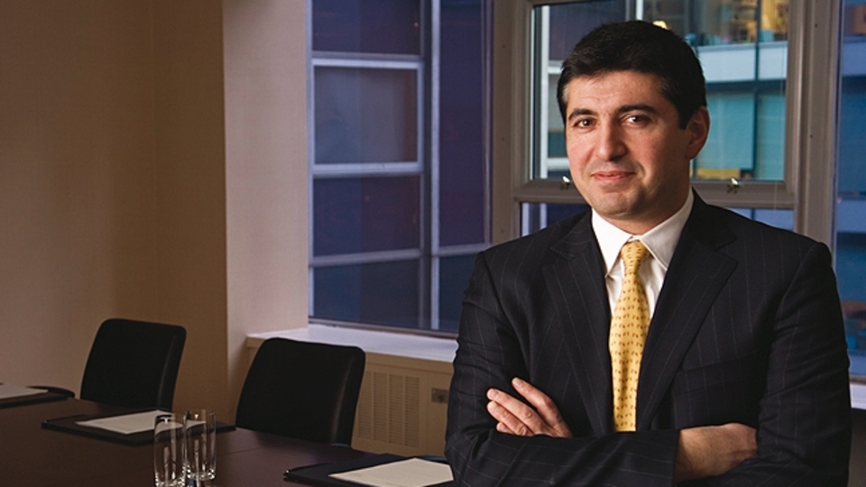 Para sihirbazı Türk