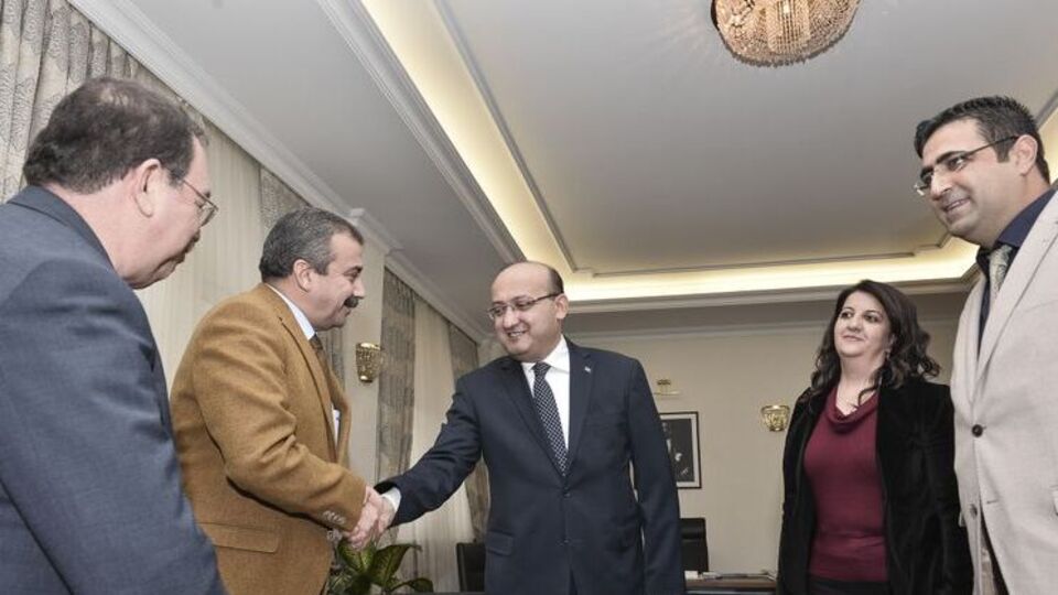 Yalçın Akdoğan, HDP heyetini kabul etti