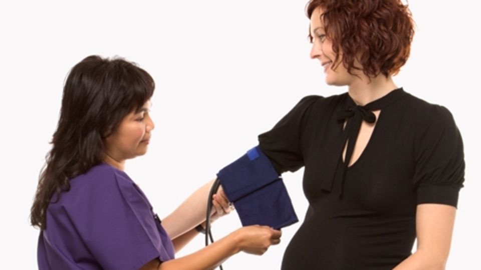 Gebelik tansiyonunda otizm riski