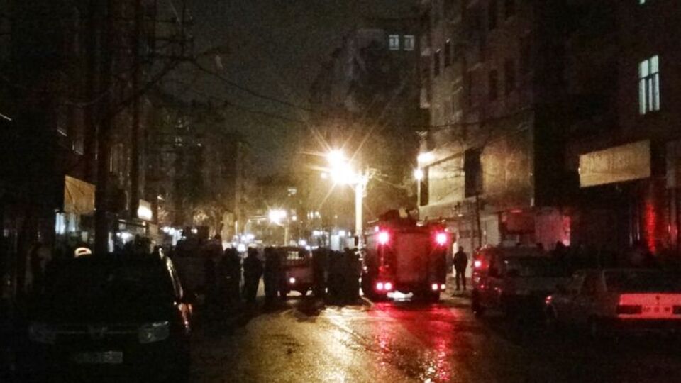 Diyarbakır'da elektrik sayaçları bomba gibi patladı