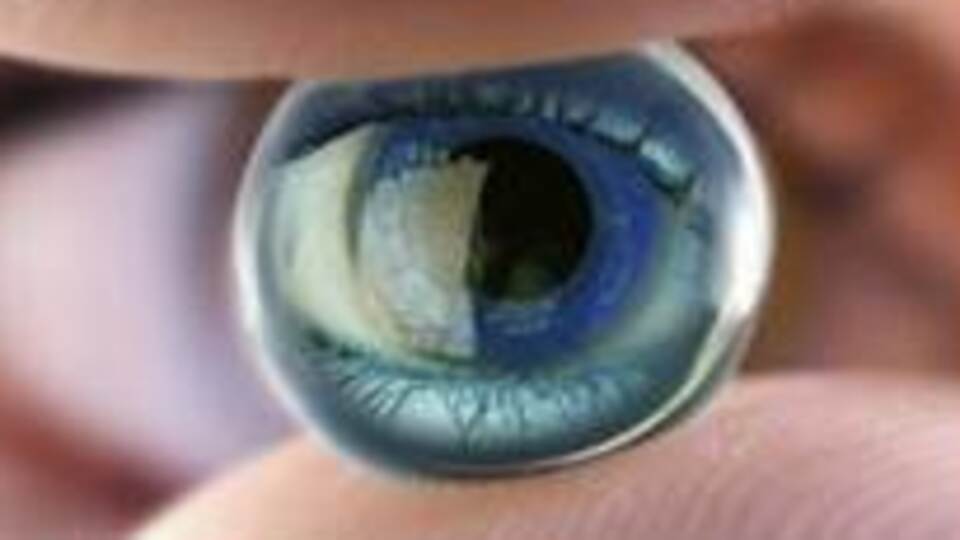 Türkiye de biyonik göz yapacak