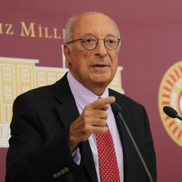 Türmen: Türkiye diktatörlüğe yürüyor