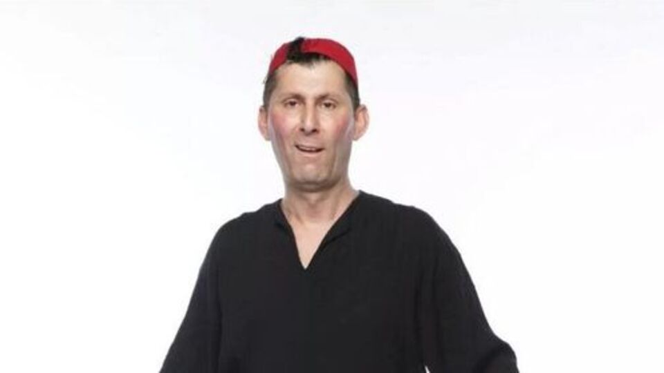 Haki'nin kavuğunu teslim alacak