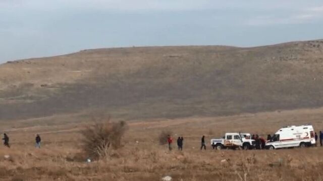 Kapadokya'da tur için havalanan balon düştü