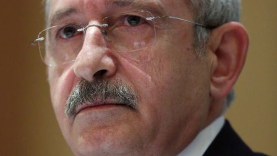 Kılıçdaroğlu, Gezi olaylarında hayatını kaybedenlerin aileleriyle buluştu