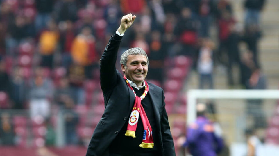 Hagi'den Hamzaoğlu'na destek