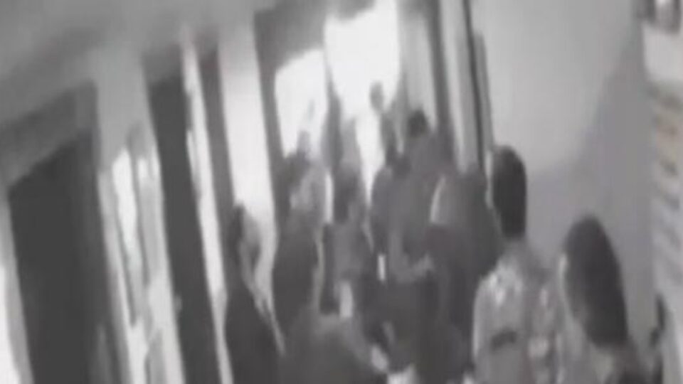 Şişli krizinde dayak görüntüleri ortaya çıktı!
