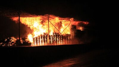 Sakarya'da su şişeleme tesisinde yangın