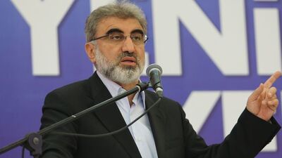 Bakan Yıldız: Beraber yemek yerdik, aldatıldık