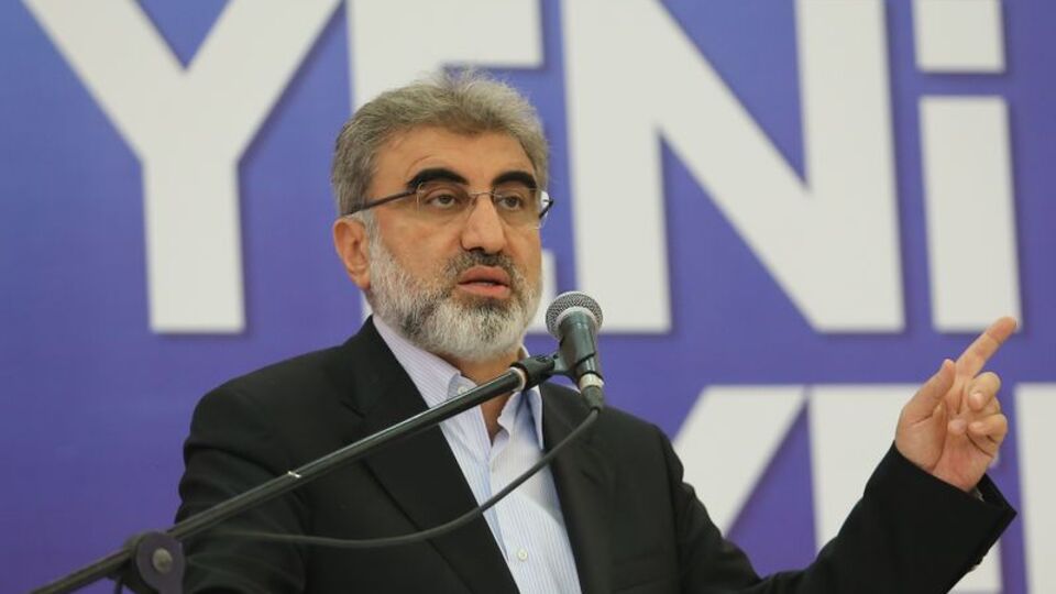 Bakan Yıldız: Beraber yemek yerdik, aldatıldık