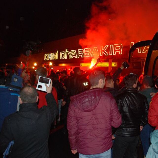 Galatasaray'a coşkulu karşılama