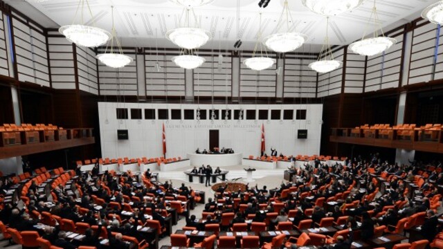 4 eski bakan hakkındaki soruşturmada flaş gelişme