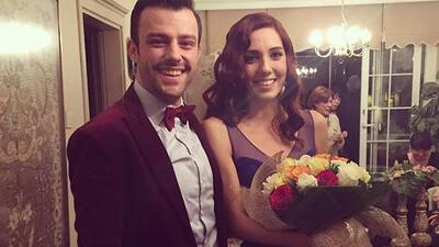 Ünlü oyuncu nişanlandı