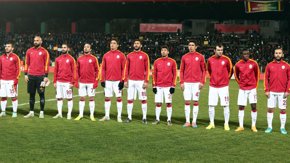 İstiklal Marşı'na ayıp