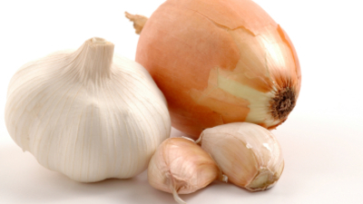 "Kalp sağlığı için soğan, sarımsak yiyin"