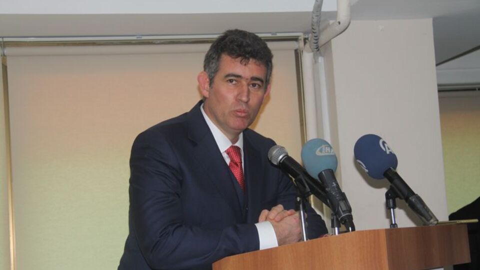 "O çocuk, kanuna aykırı tutuklanmıştır"