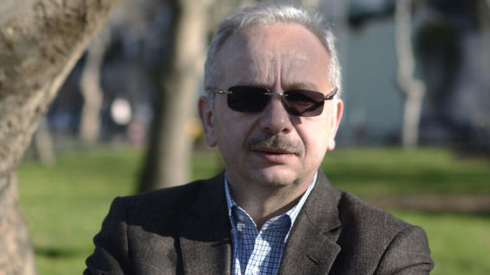 Prof. Kara: Ak Parti ve Cemaat, hepimizi aşağıya çekiyor