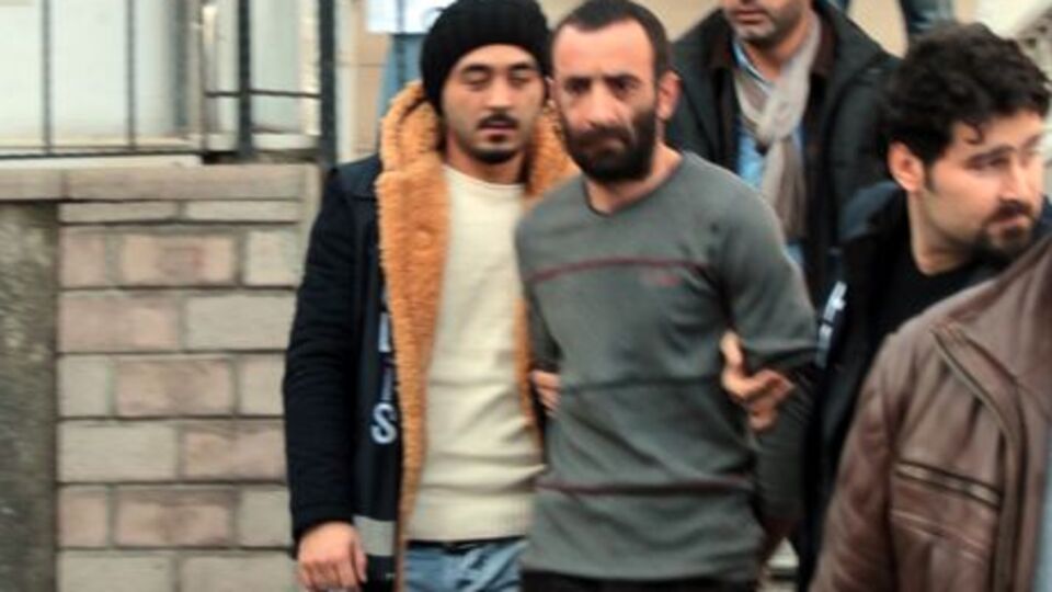 Taksiciyi öldüren Gürcü arka koltukta yakalandı