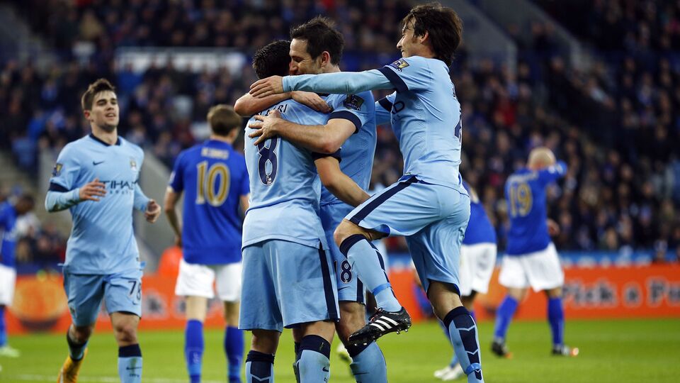 Manchester City rekor peşinde