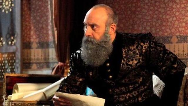 Kanuni sakalını bakın nereye bağışladı!