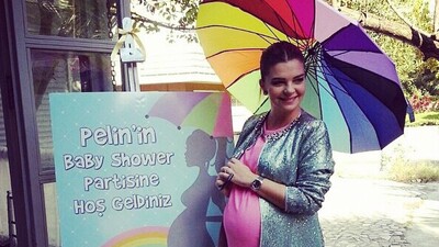 Doğum sonrası ilk poz