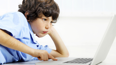 Bilgisayar kullanımı çocuk gelişimini engelliyor