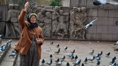 Esma Nine'yi bugün de parktan attılar!