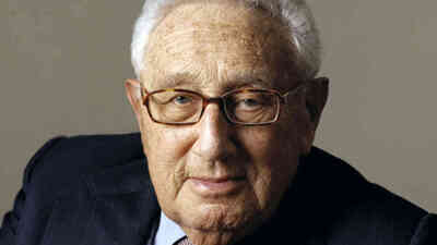 Derin diplomat devrede