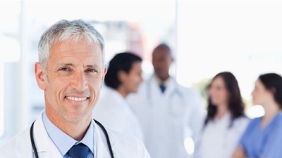 Aile hekimi bir yılda 10 bin muayene yaptı