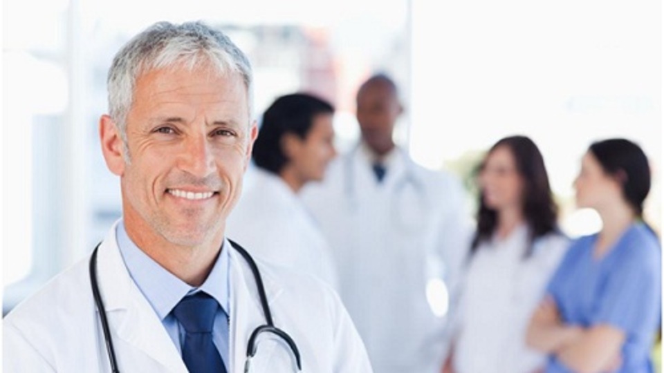 Aile hekimi bir yılda 10 bin muayene yaptı