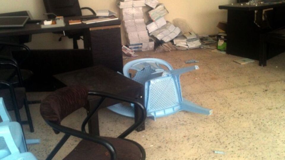 Diyarbakır'da Ak Parti binasına saldırı