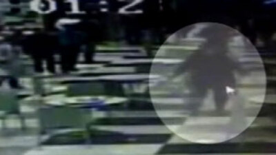 AVM'deki cinayet anı kamerada!