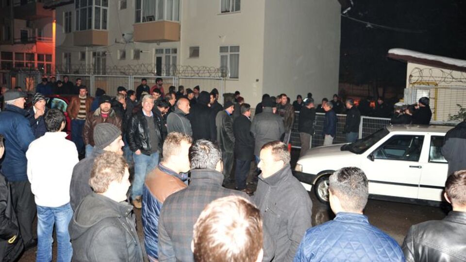 Bursa'da elektrik kesintisi protestosu
